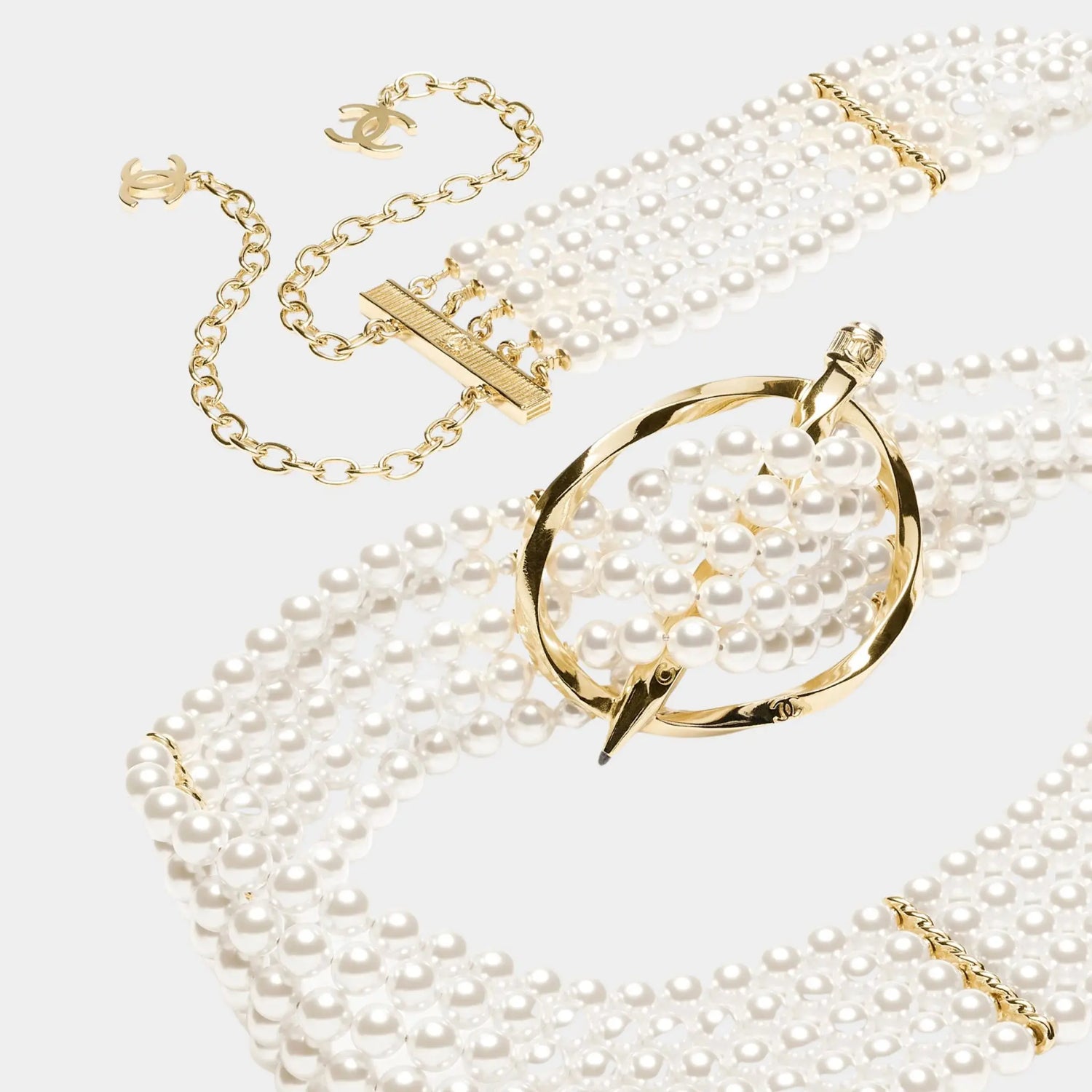 Chanel Chain Belt Metal Resin &amp; Rhinestones Gold Pearl White &amp; Crystal, Closeup