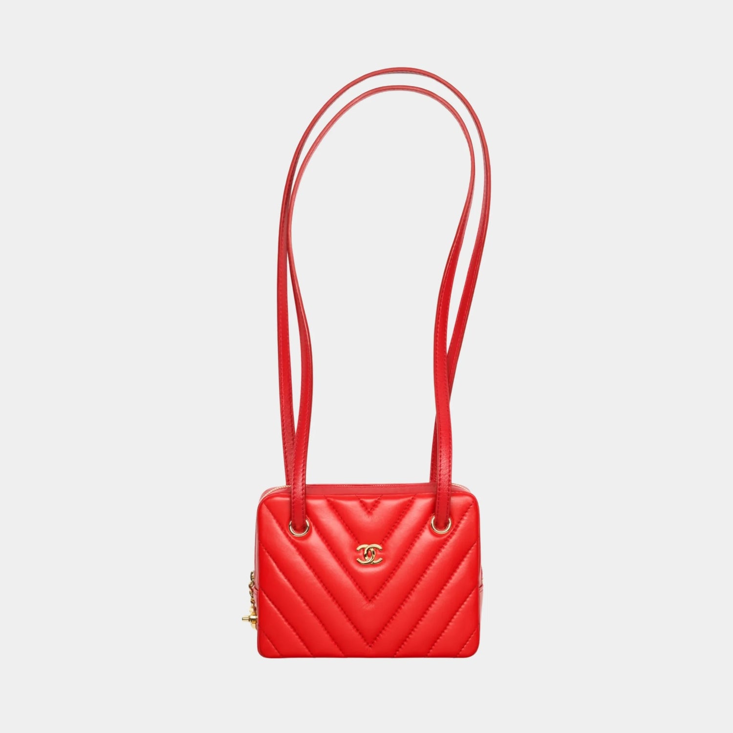 Chanel Clutch with Leather Strap in Lambskin, Red, Front