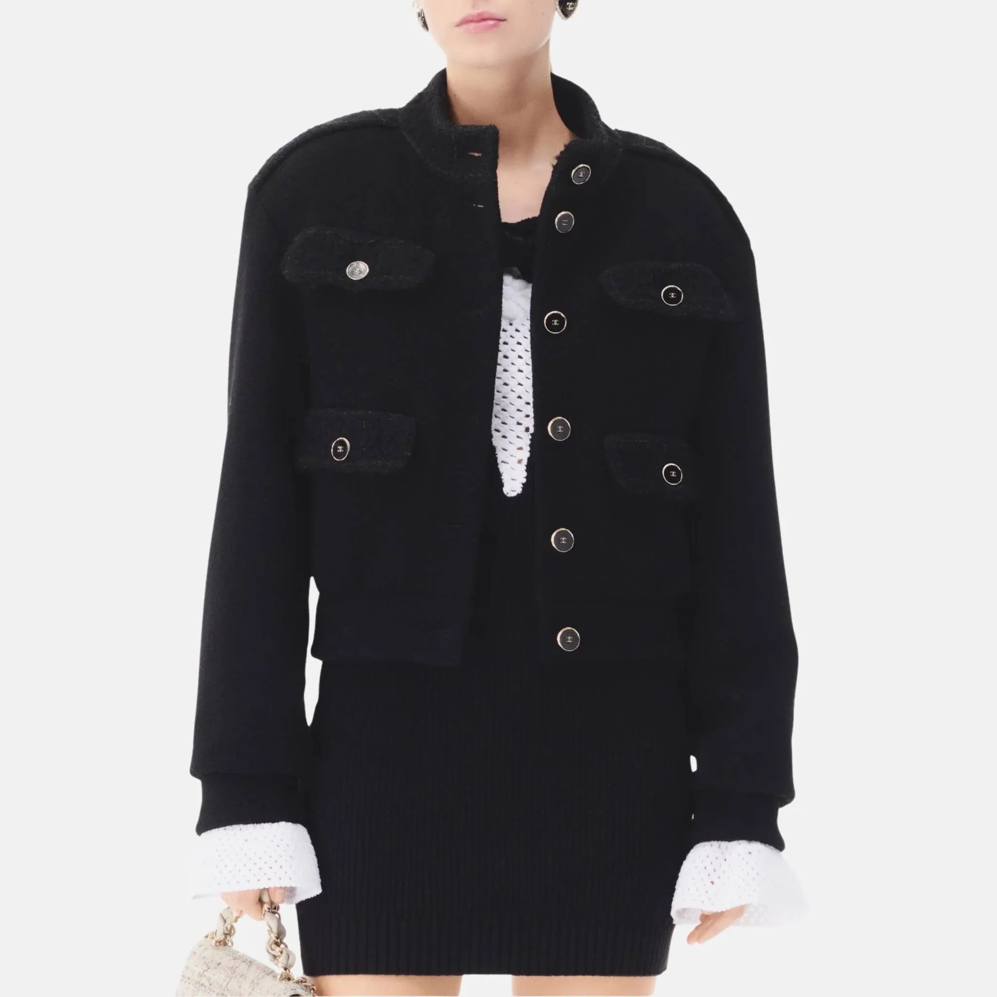 Chanel Jacket in Black Wool Tweed, Close