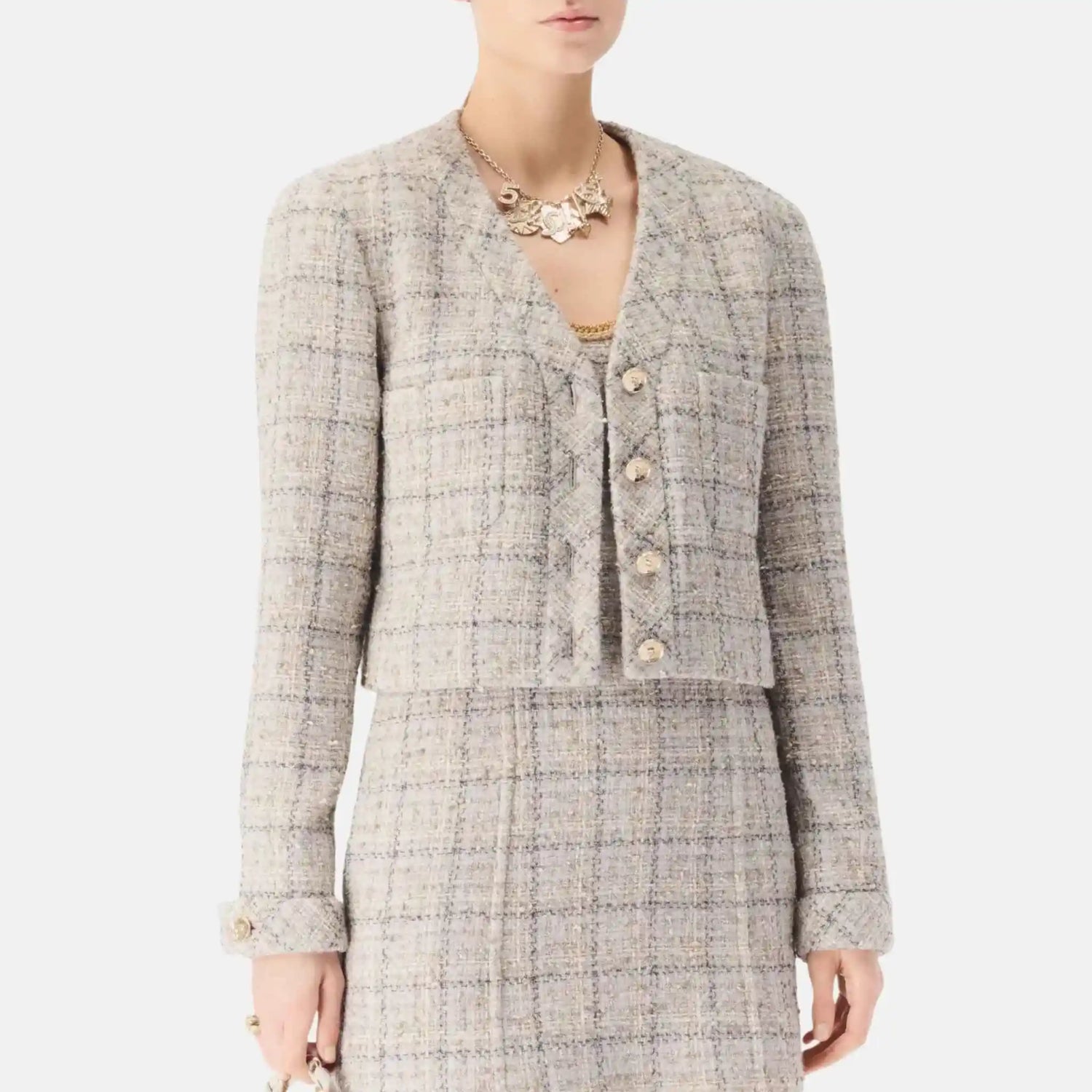 Chanel Jacket in Wool and Cotton Tweed, Close