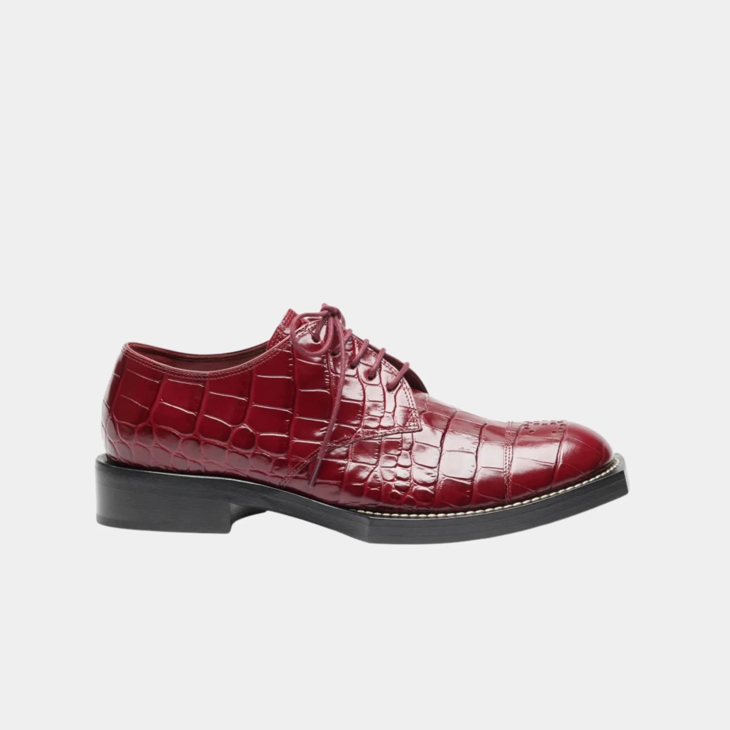 Chanel Lace-Up Shoes in Crocodile Embossed Patent Calfskin, Burgundy, Side