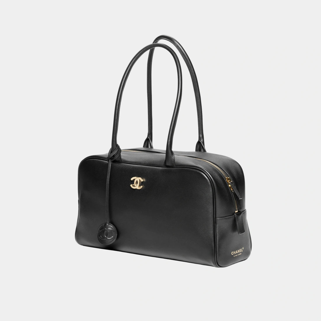 Chanel Large bowling Bag Calfskin & Gold-Plated Metal Black, Front