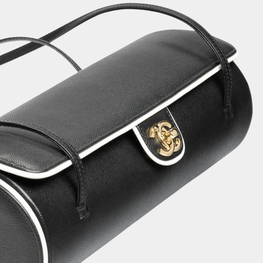 Chanel Large Bowling Bag Grained veal lamb & Gold-Plated Metal Black & white, Closeup