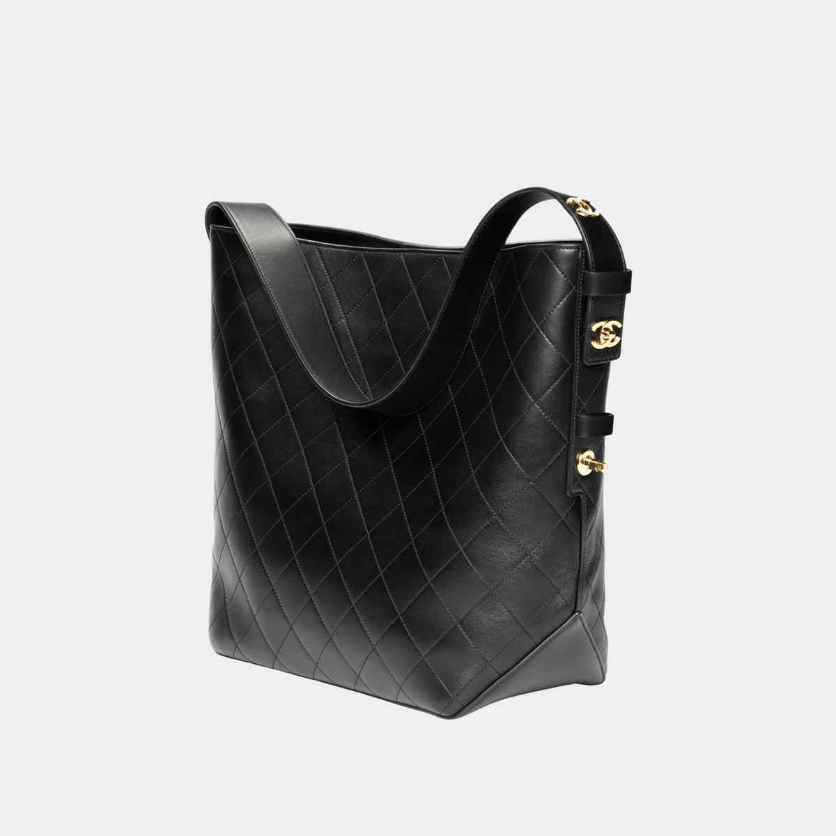 Large Bucket Bag Calfskin & Gold-Plated Metal Black