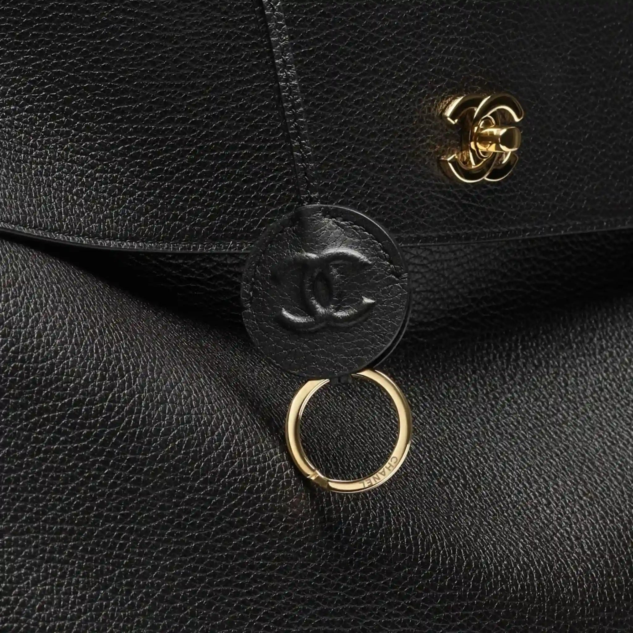 Chanel Large Tote Bag Grained Calfskin &amp; Gold-Tone Metal Black
