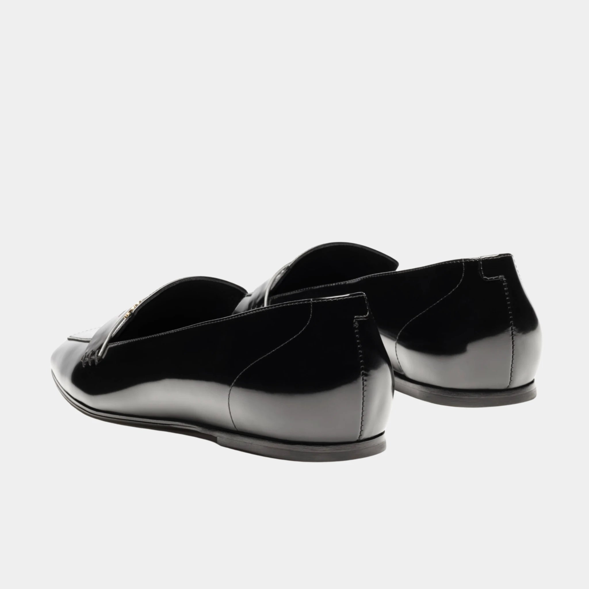 Chanel Loafers in Shiny Calfskin, Black, Back