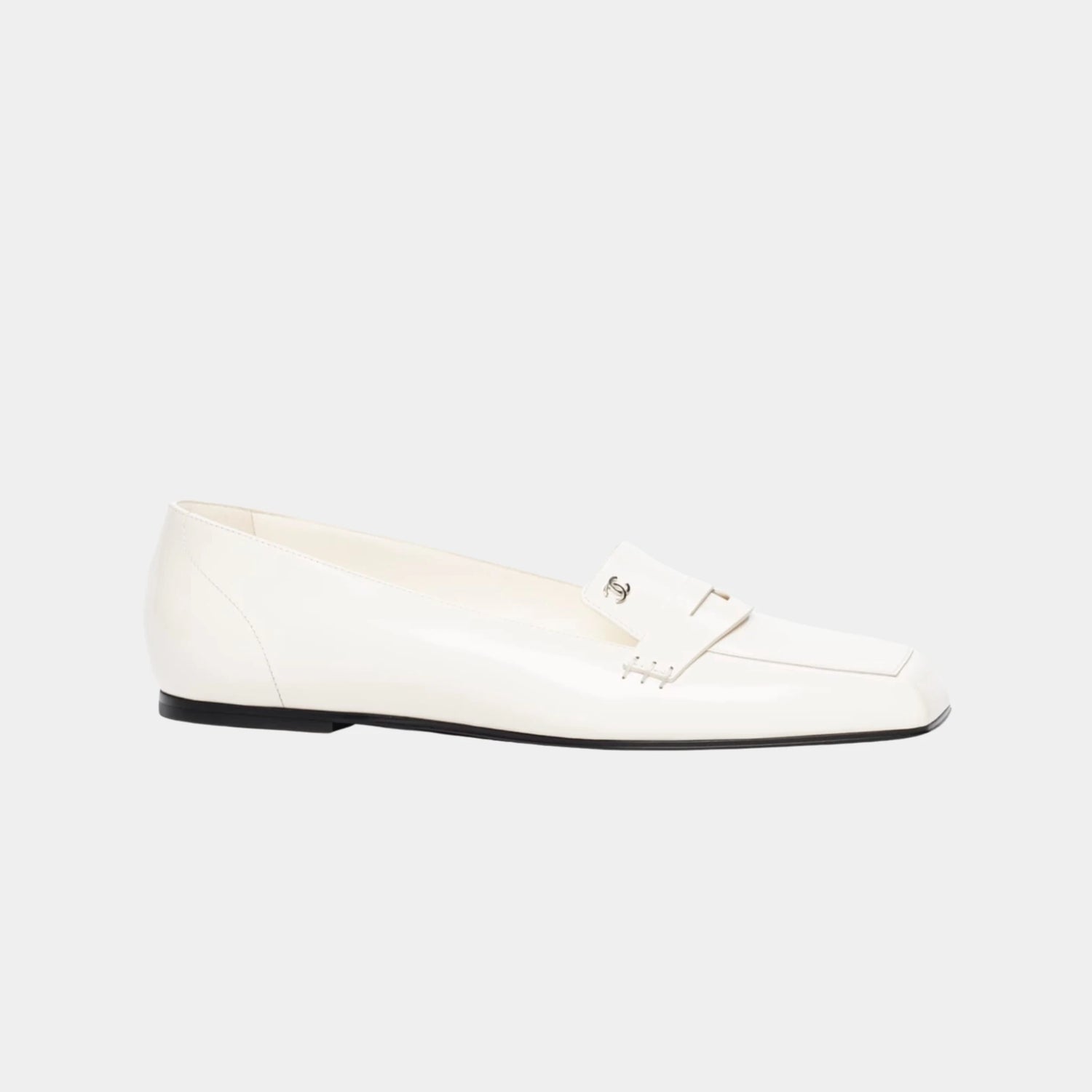 Chanel Loafers in Shiny Calfskin, White, Side