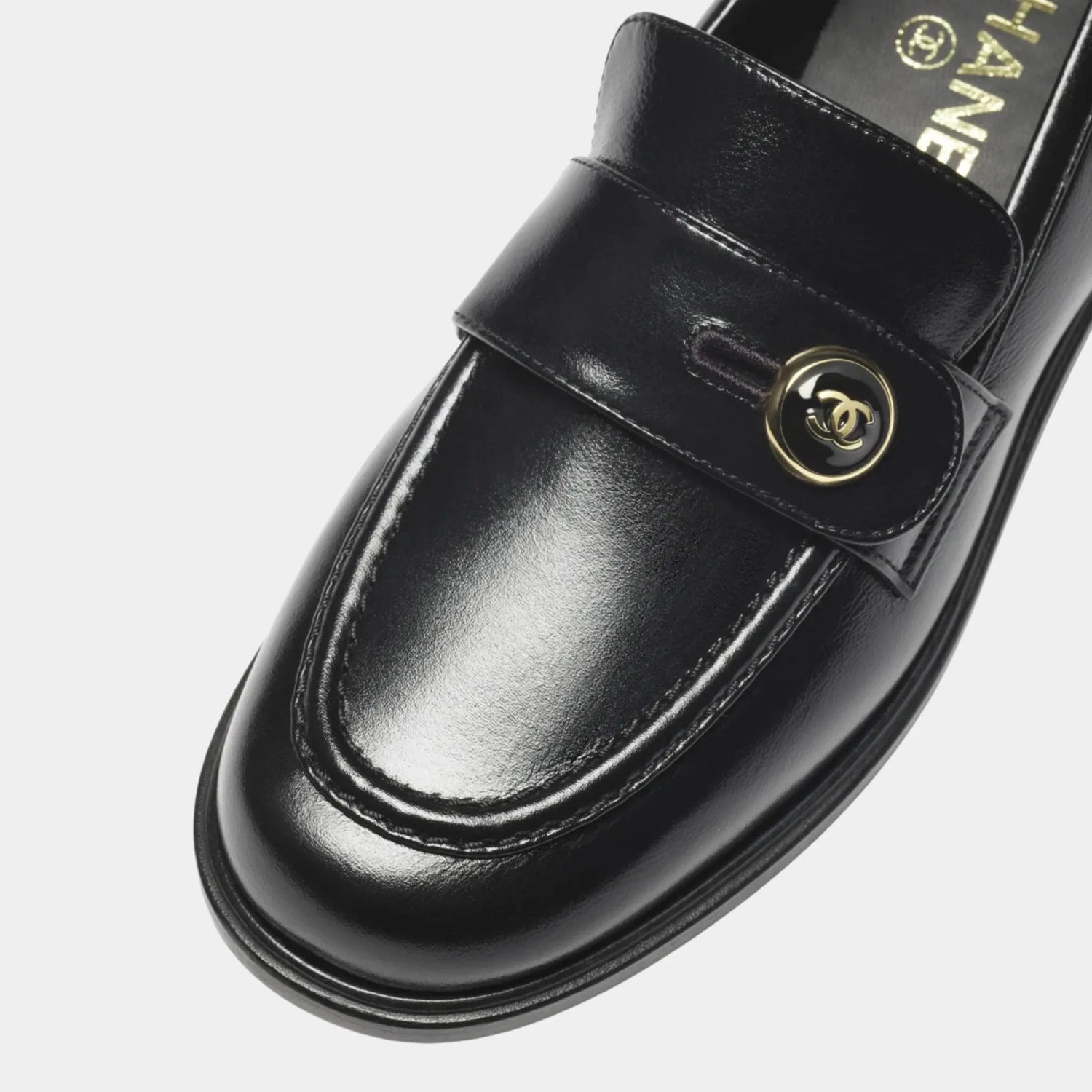 Chanel Loafers in Shiny Calfskin, Black, Top