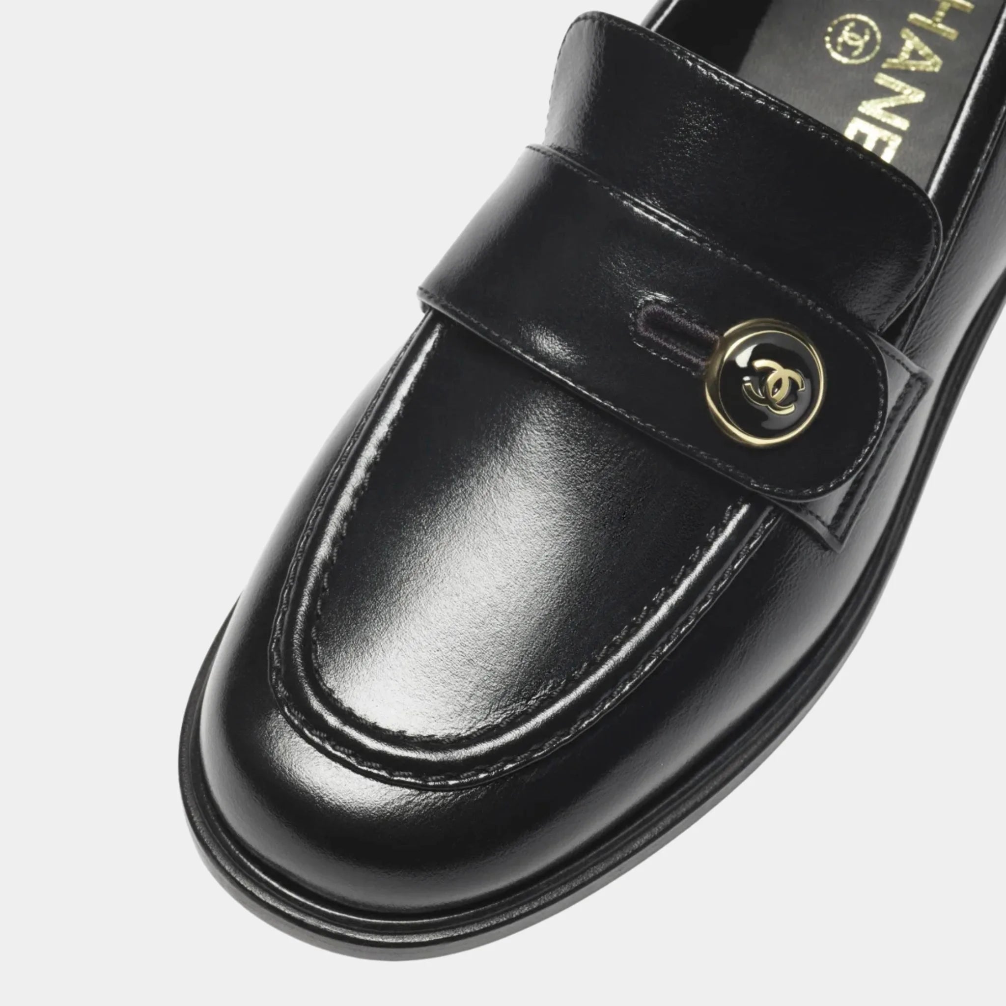 Chanel Loafers in Shiny Calfskin, Black, Top