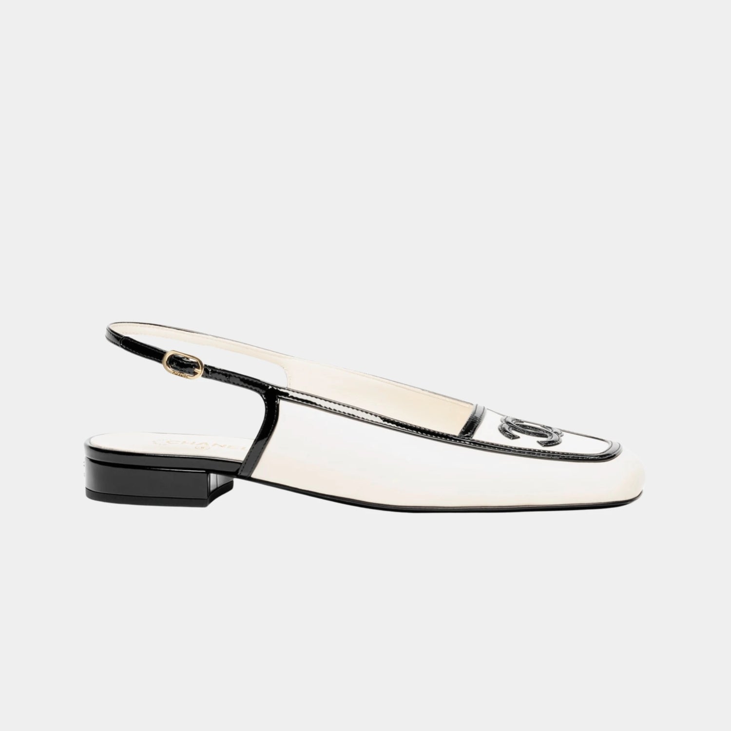 Chanel Low Heeled Slingbacks in Lambskin &amp; Patent Calfskin, White Black, Side