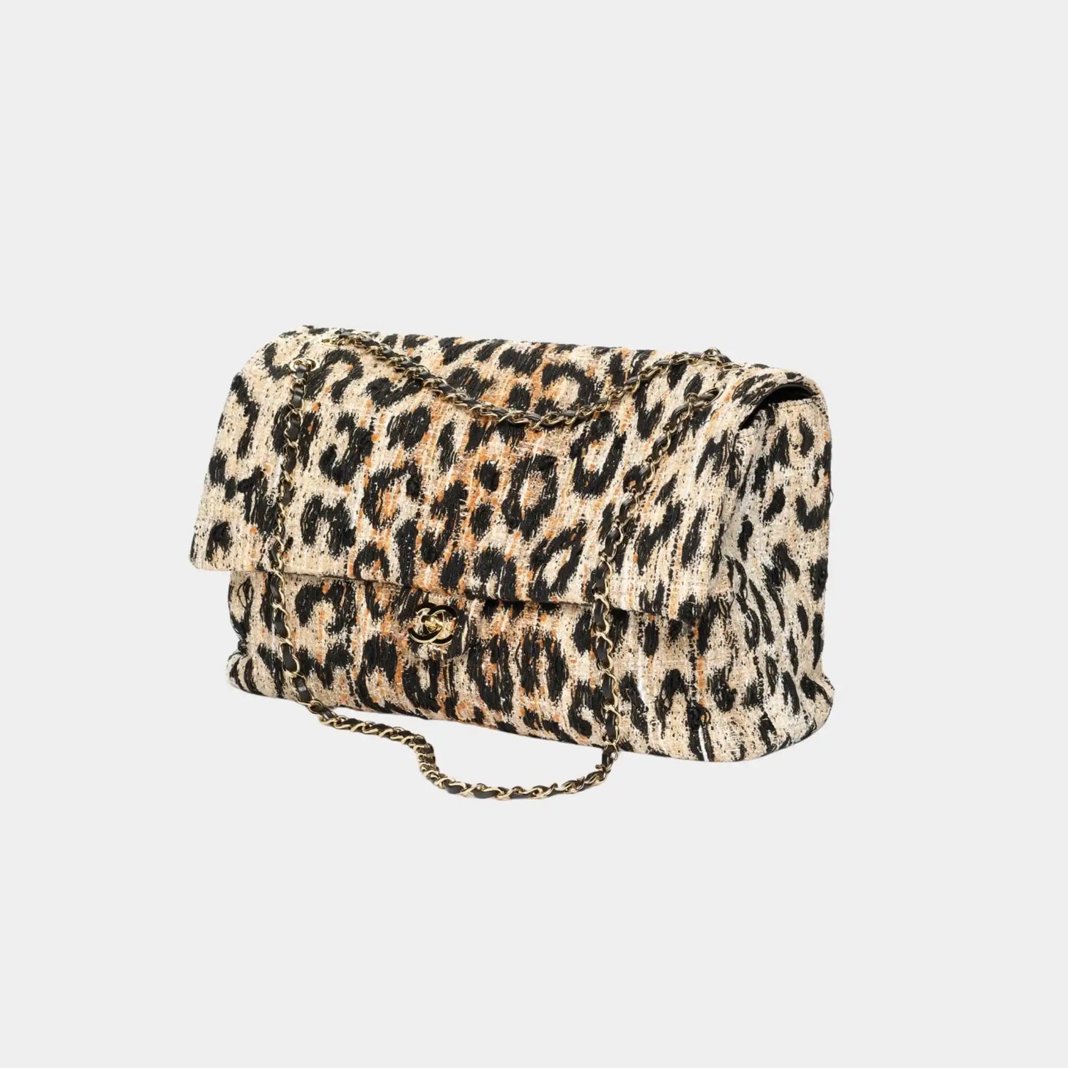 Chanel Maxi Flapbag in Tweed &amp; Mixed Fibers with Leopard Motif, Side