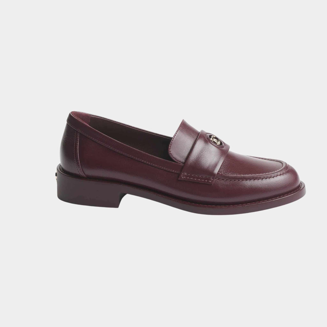 Chanel Moccasins Calfskin Burgundy, Side