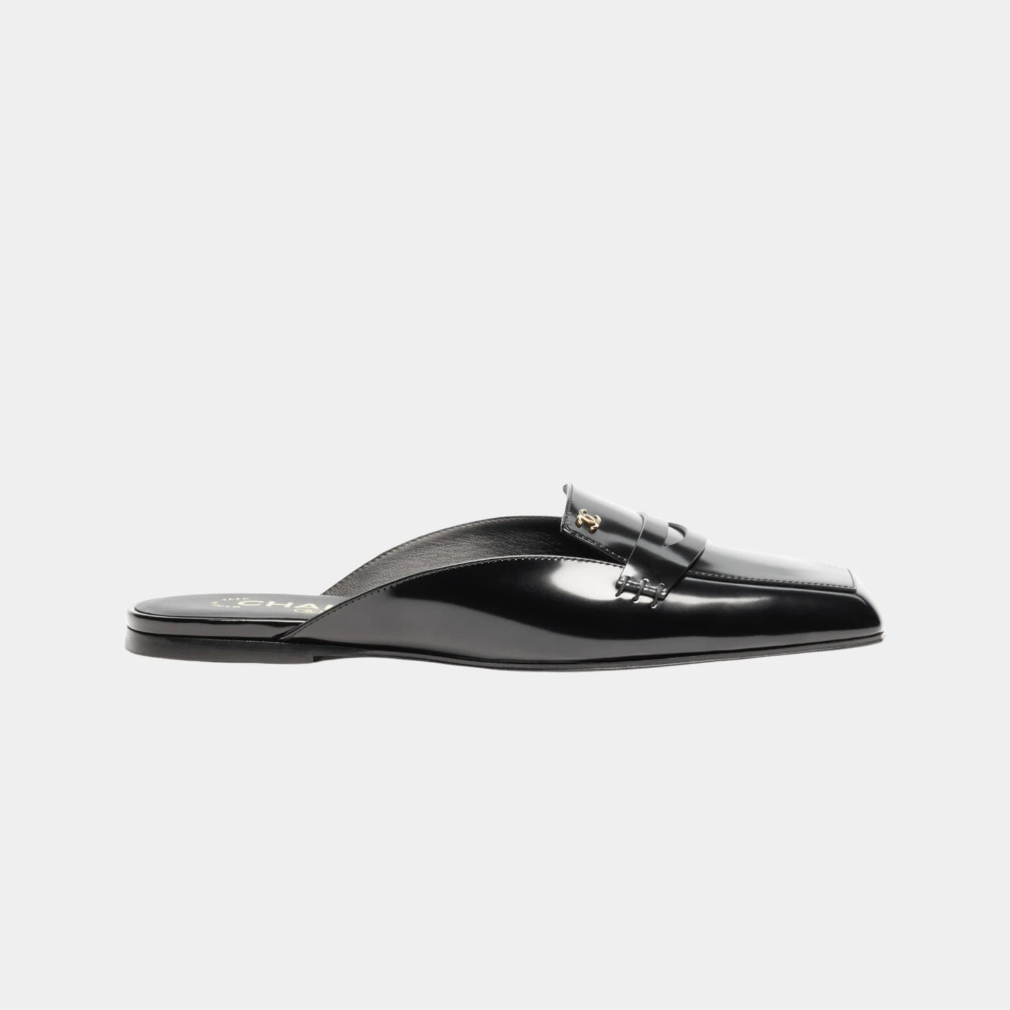 Chanel Mules in Shiny Calfskin, Black, Side