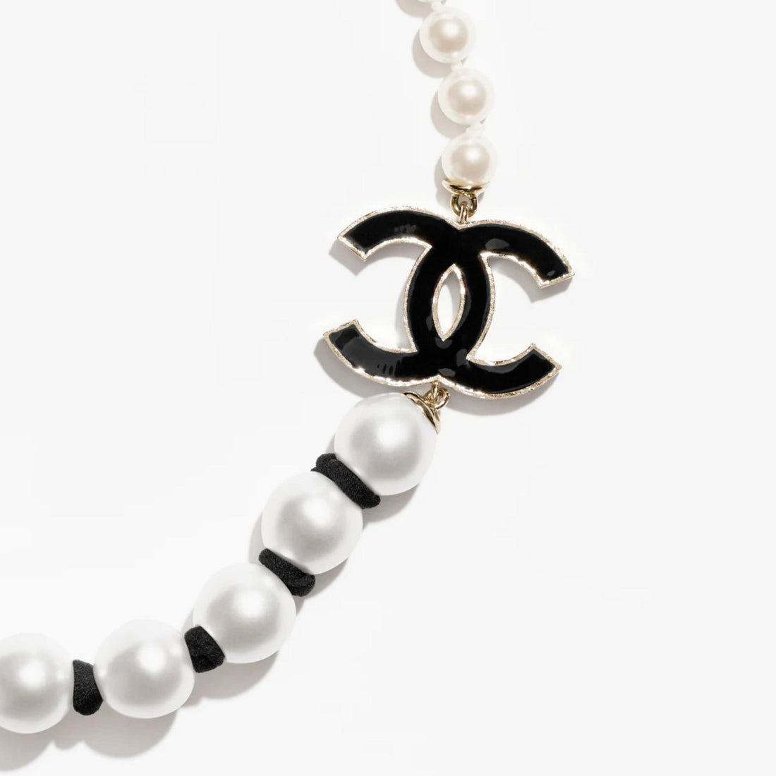 Chanel Necklace Metal Glass Pearls Silk & Resin Gold & White/Black, Logo
