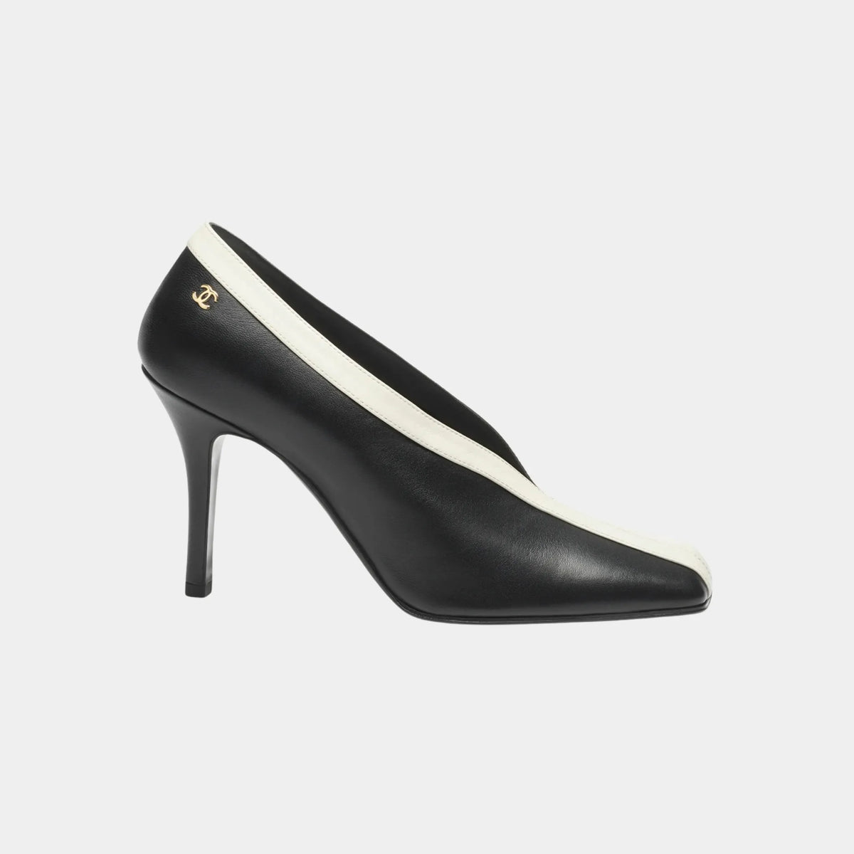 Pumps in Black & Ivory Lambskin