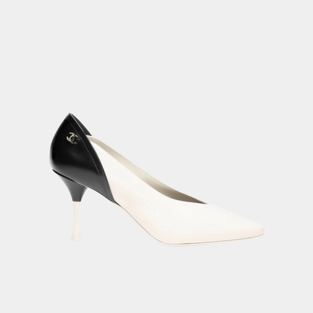 Chanel Pumps in Lambskin &amp; Calfskin, White Black, Side