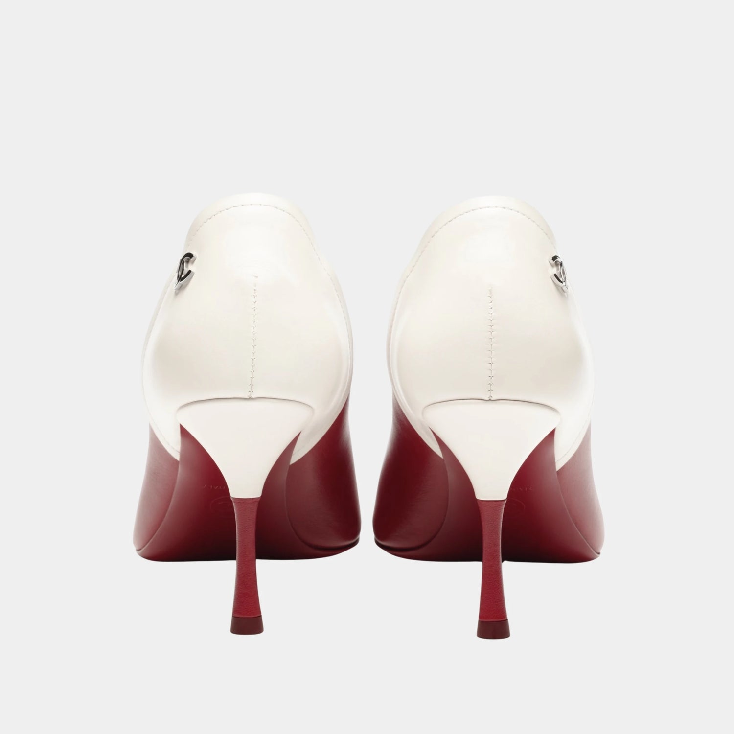 Chanel Pumps in Lambskin &amp; Calfskin, Burgundy White, Back