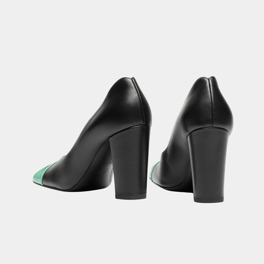 Chanel Pumps in Lambskin & Patent Calfskin, Black Green, Back
