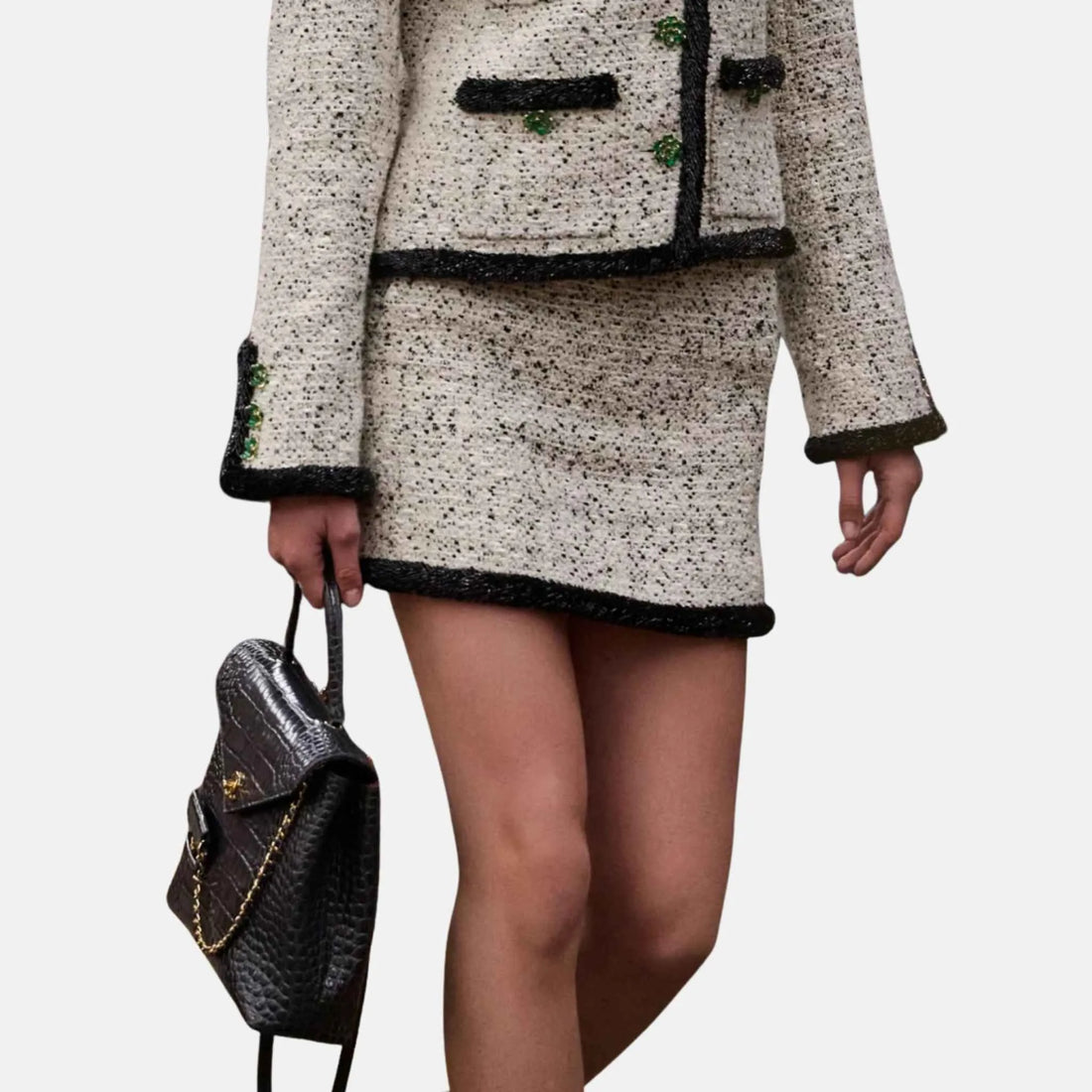 Chanel Short Skirt Tweed in White and Black