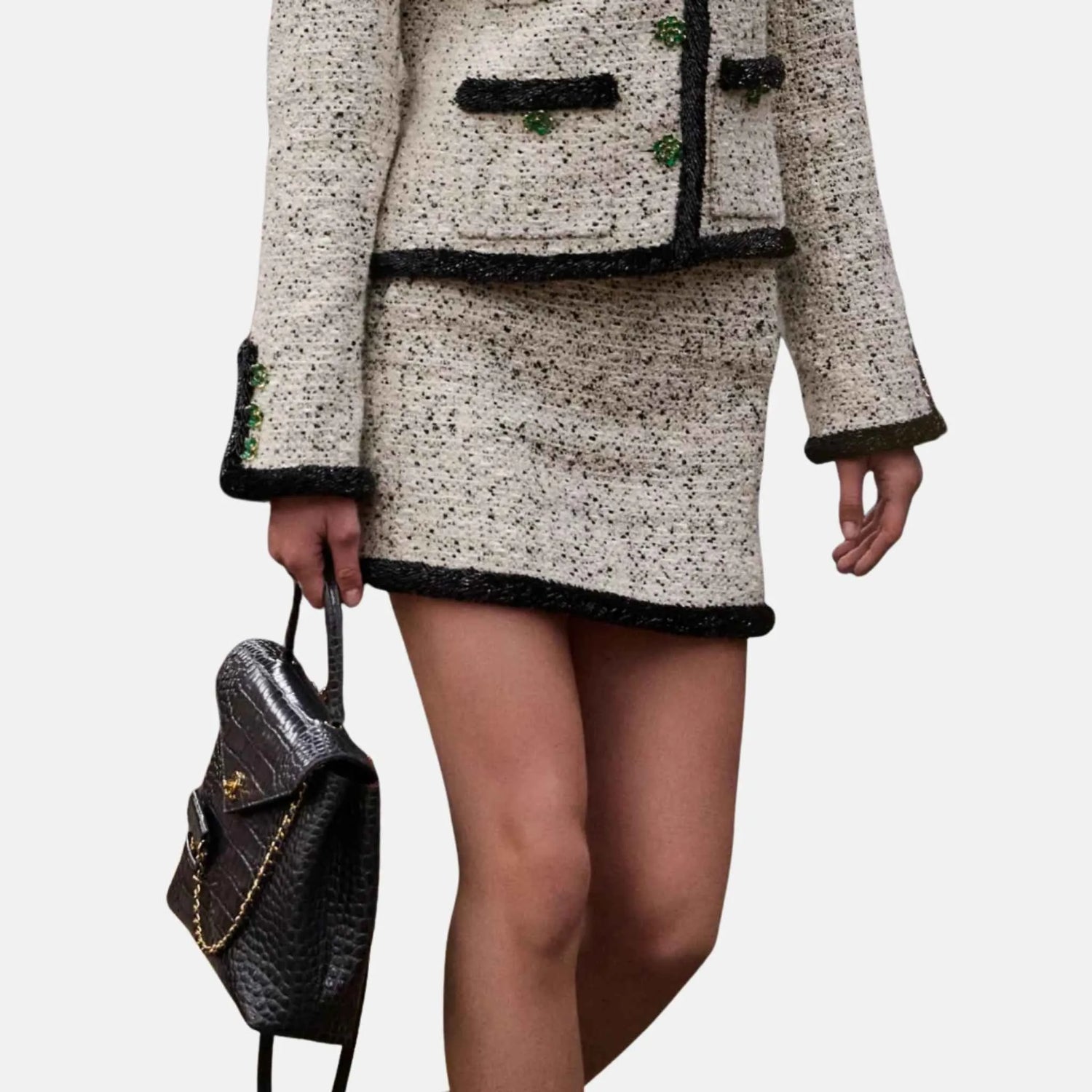Chanel Short Skirt Tweed in White and Black