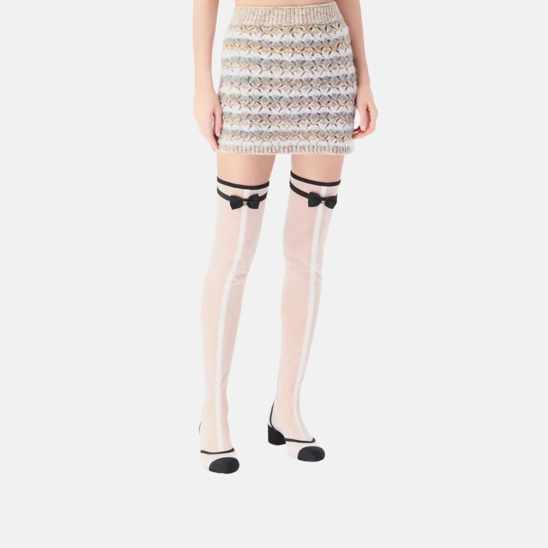 Chanel Skirt in Light Gray and Multicolor Wool and Cashmere, Close