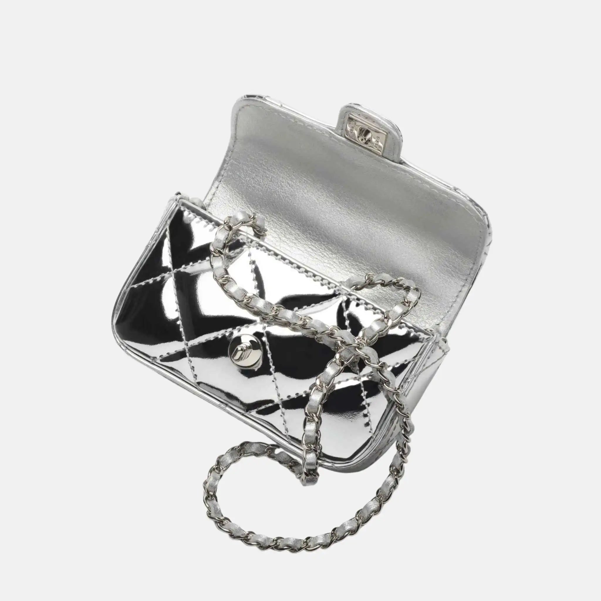 Chanel Small Clutch With Chain High Shine Calfskin , Silvery, Inside