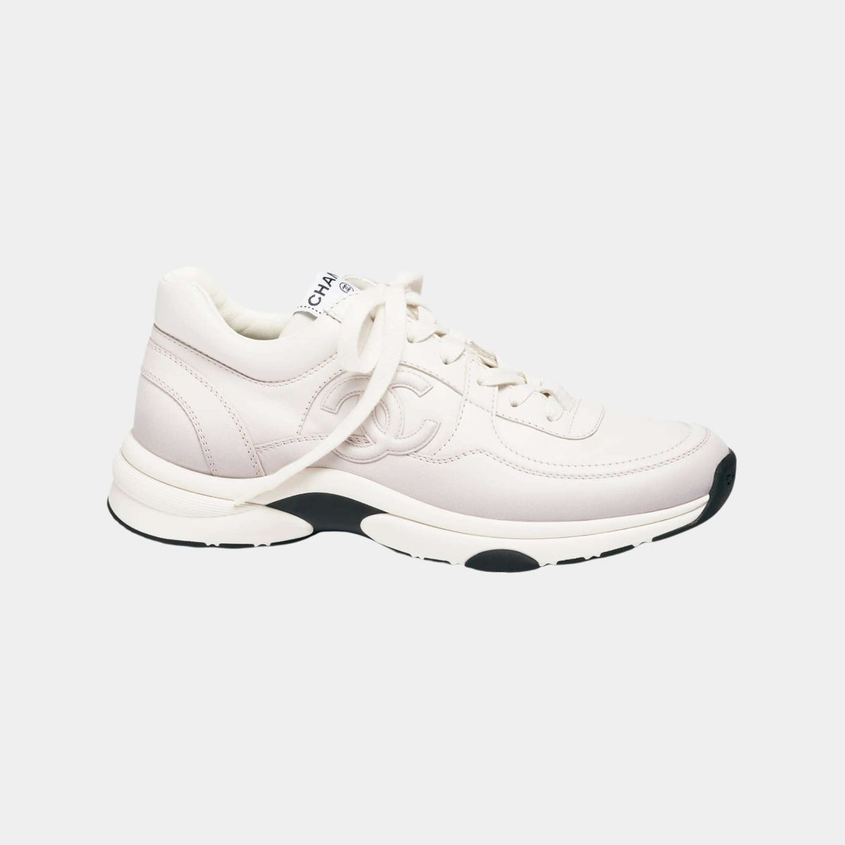 أحذية رياضية Trainers من جلد العجل المطبوع باللون البنفسجي الفاتح
