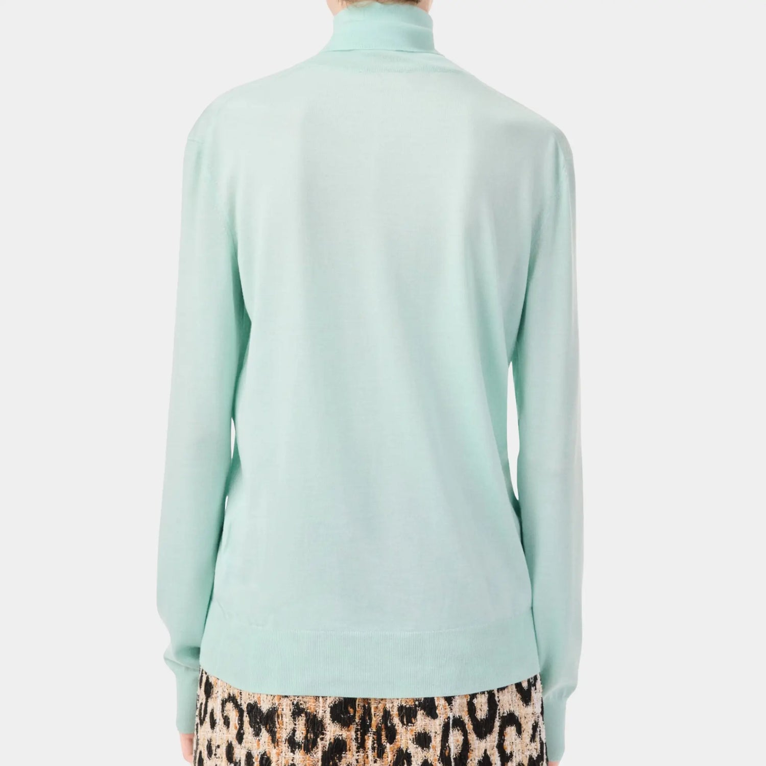 Chanel Turtleneck Pullover Cashmere in Pale Green, Back