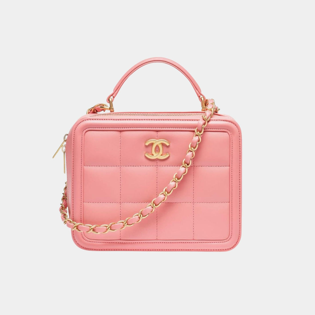 Chanel Vanity Case in Calfskin and Gold Tone Metal, Light Pink