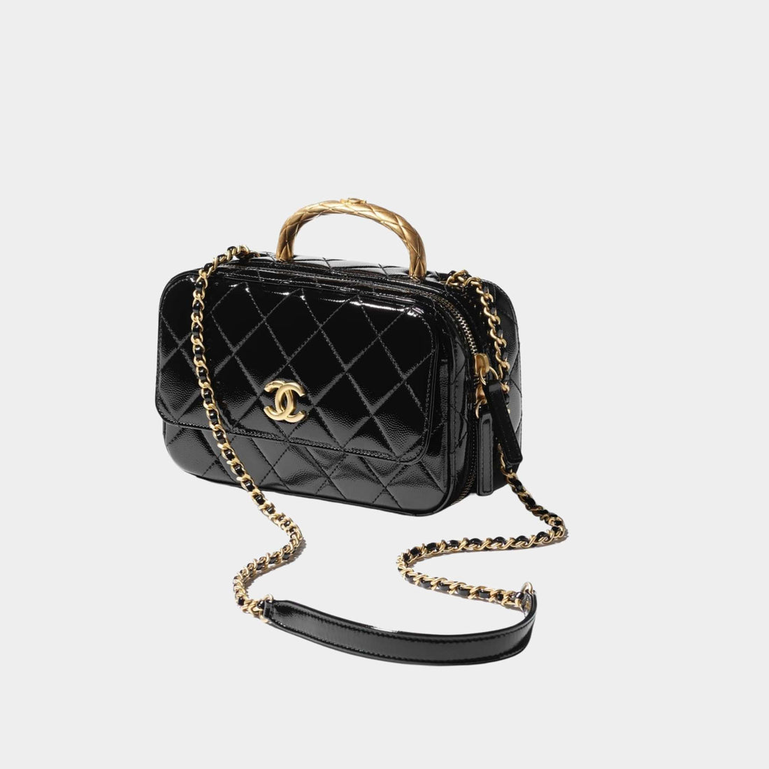 Chanel Vanity Case in Grained Patent Lambskin, Black, Side