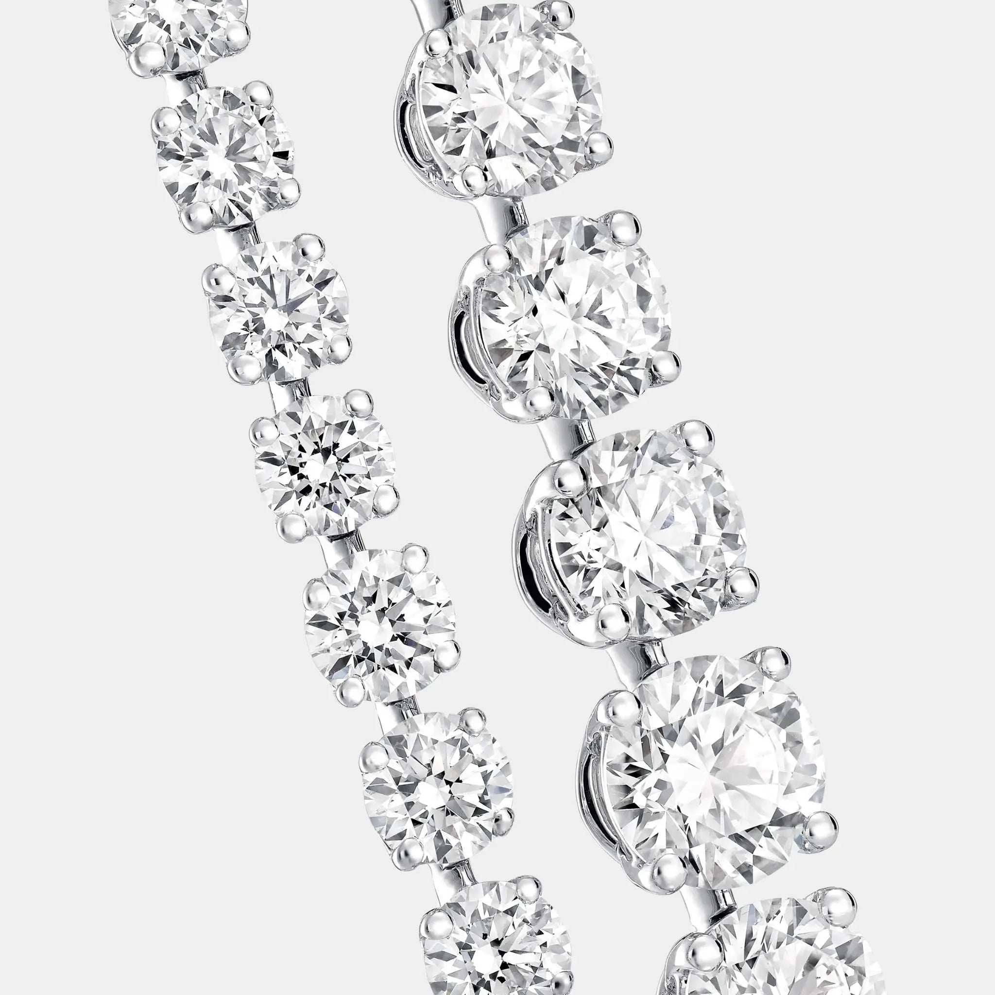 Classic Graff Round Diamond Necklace, Close