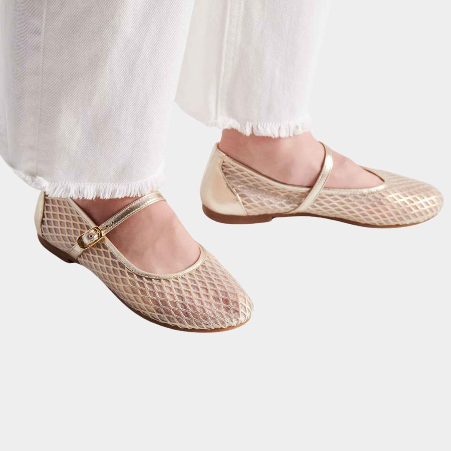 Dior Kids Ballet Flat Gold-Tone Smooth Lambskin and Ivory Tulle, Model