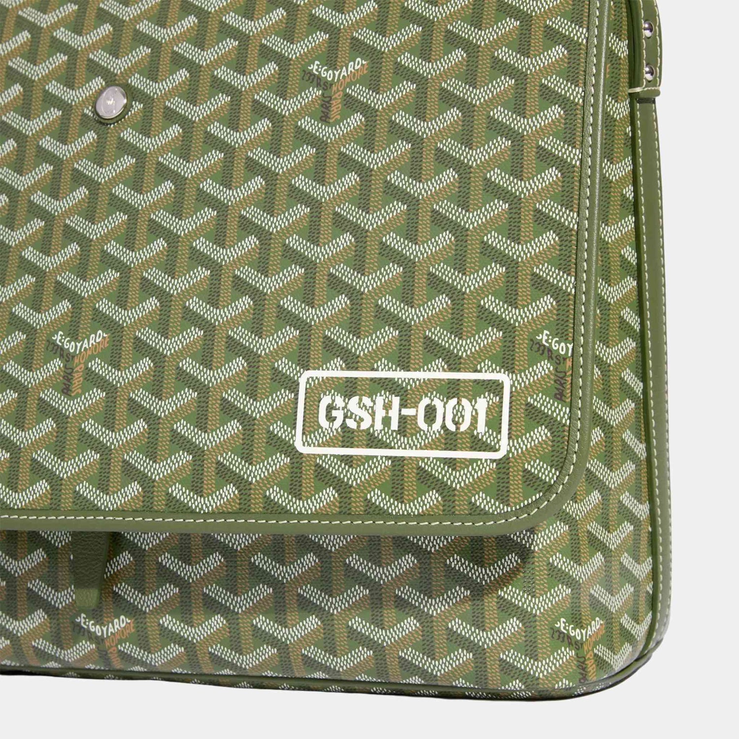 Goyard Capetien MM Messenger Bag Kaki, Closeup, Bottom 