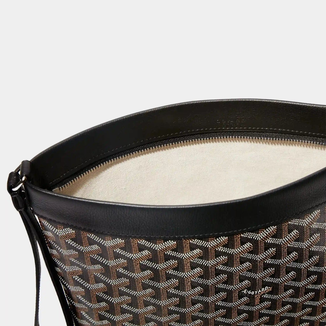 جراب Goyard كونتي، أسود، عرض من الداخل