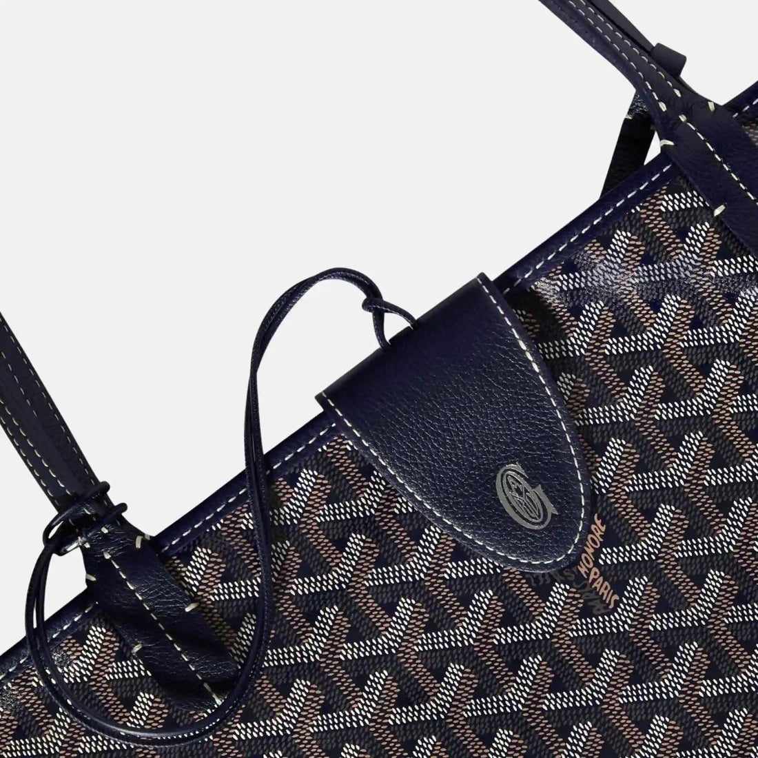 Goyard Croc Universel, Navy Blue, Usage