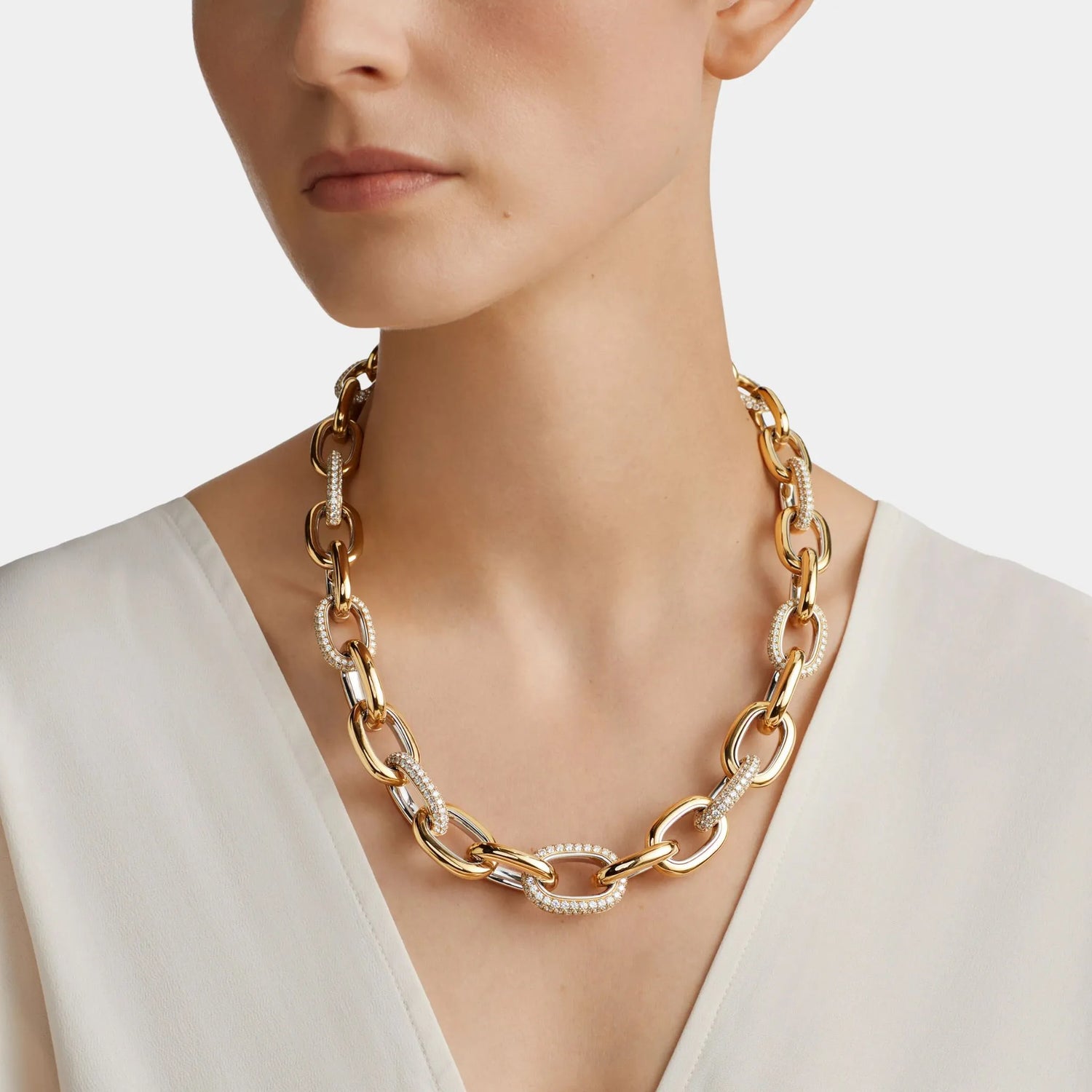 Graff Be Together Diamond Necklace, Yellow Gold, Model