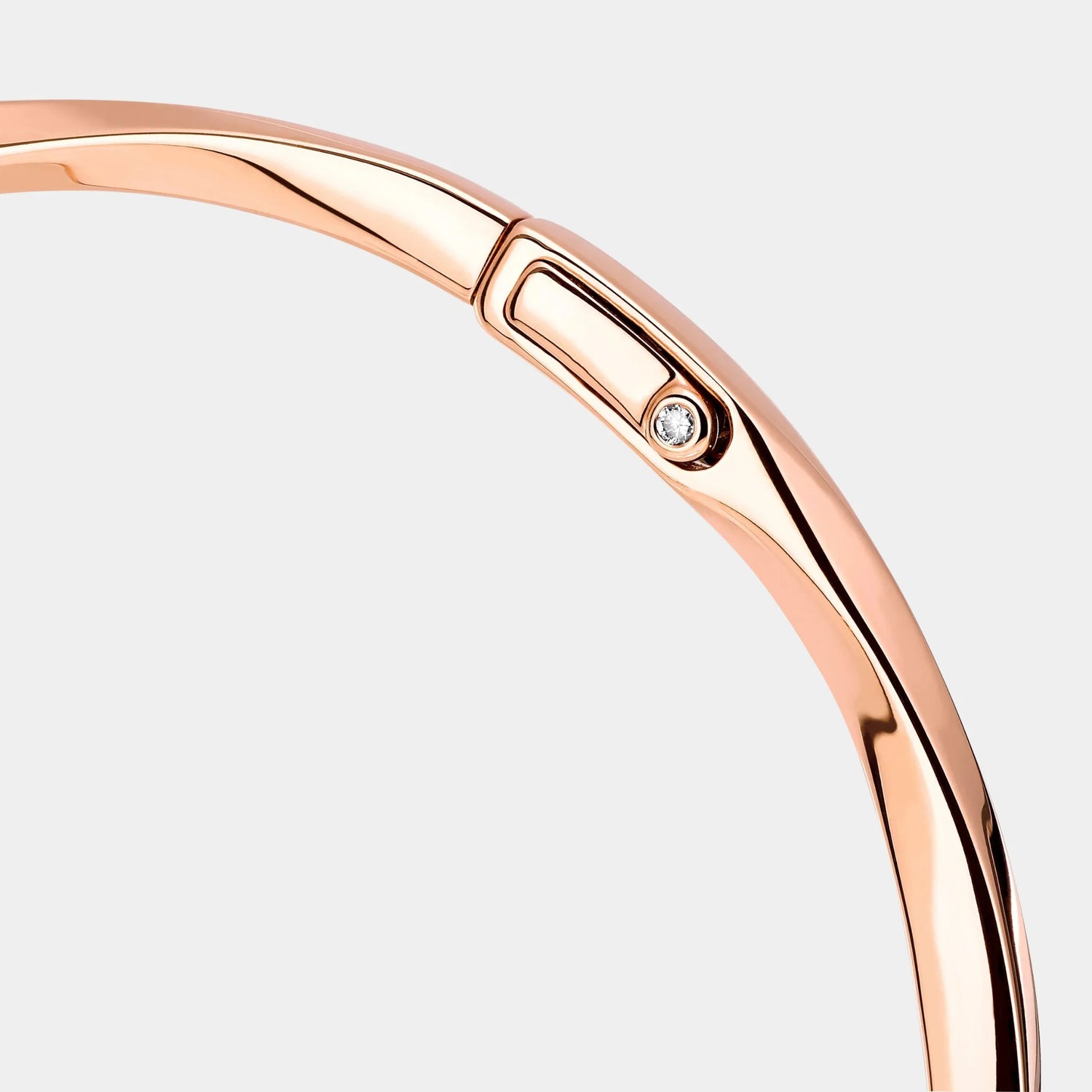 Graff Spiral Rose Gold Bangle, Close
