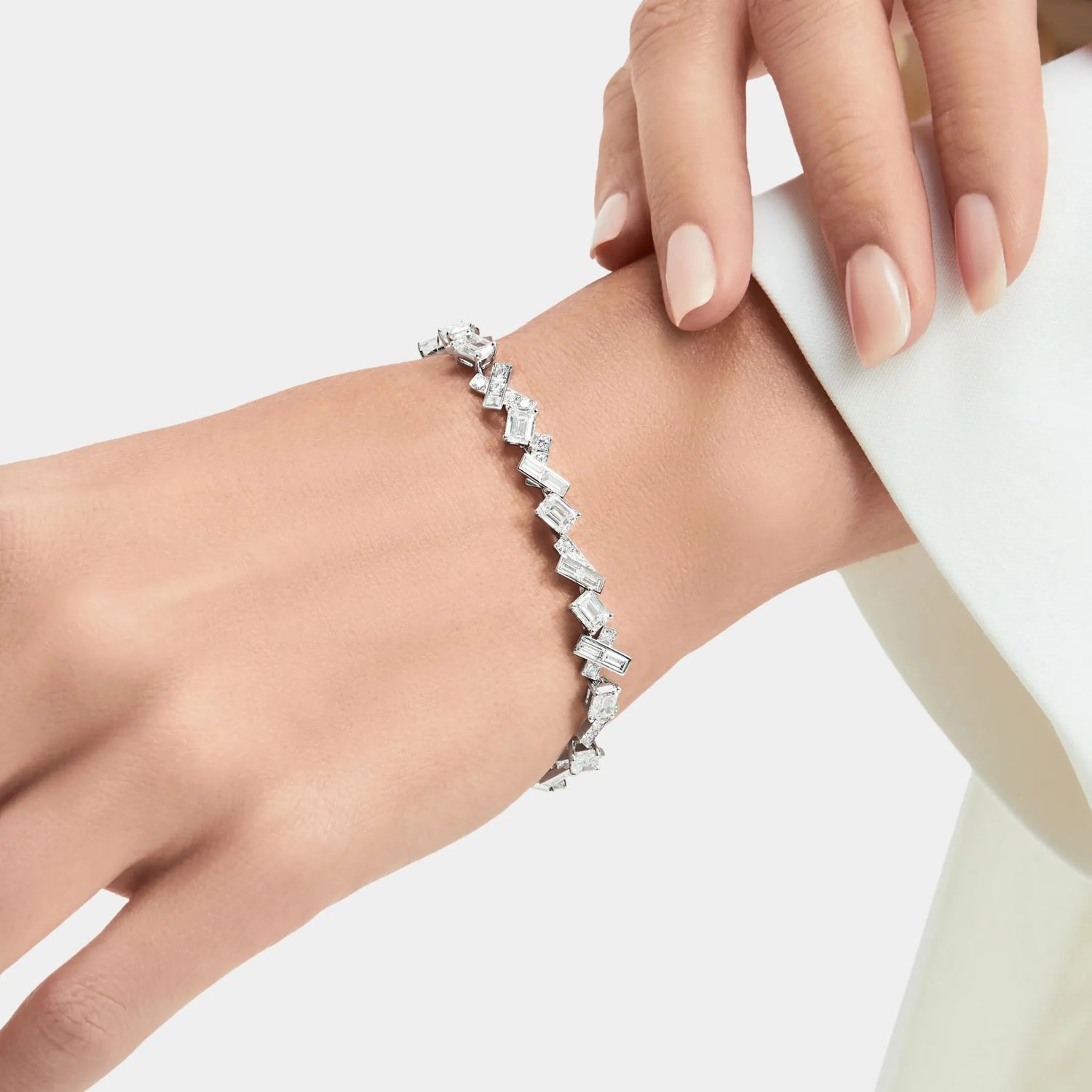 Graff Threads Diamond Bracelet, White Gold, Model
