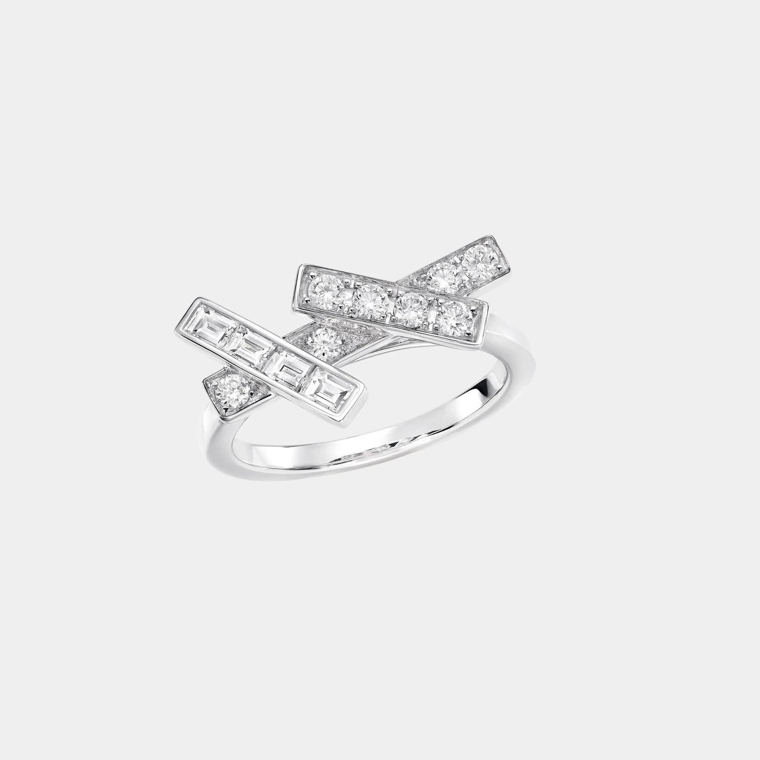 Graff Threads Diamond Mini Ring, White Gold, Front