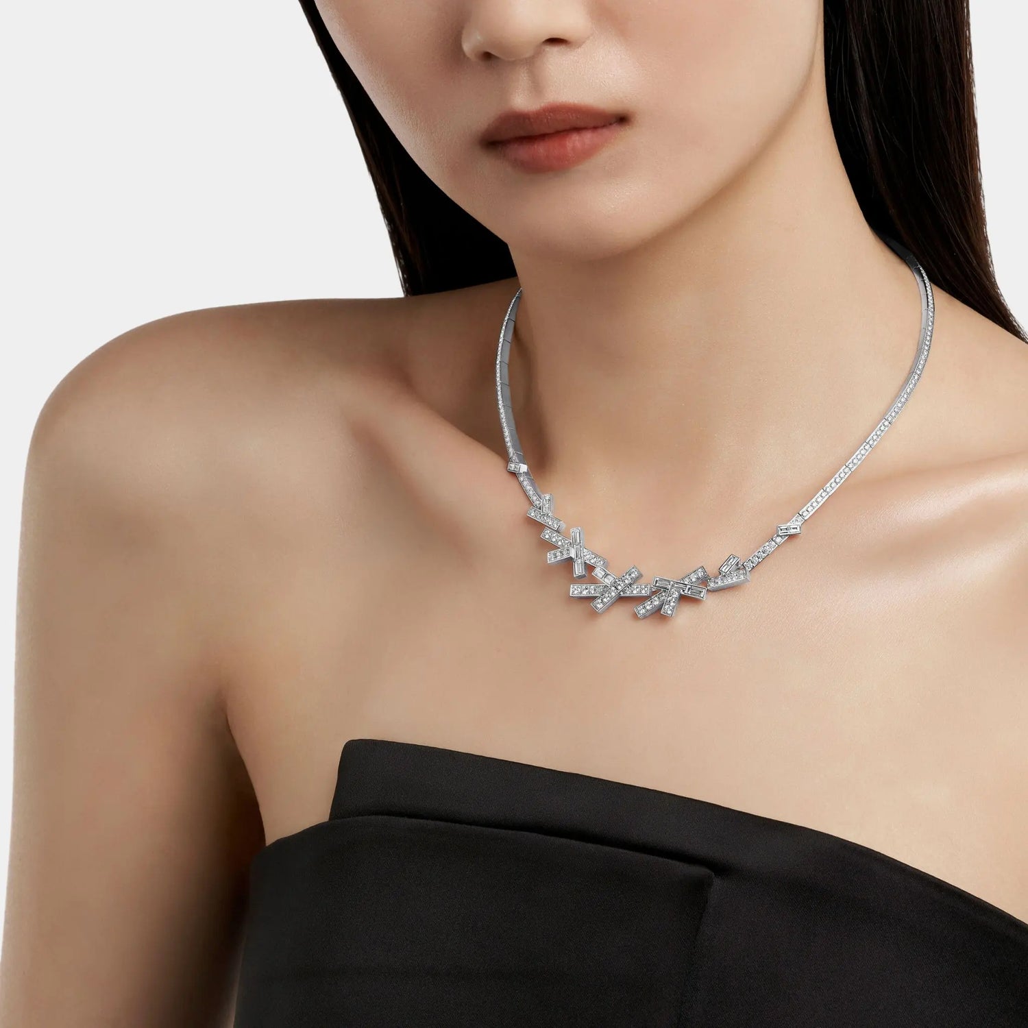 Graff Threads Diamond Necklace, White Gold, Model