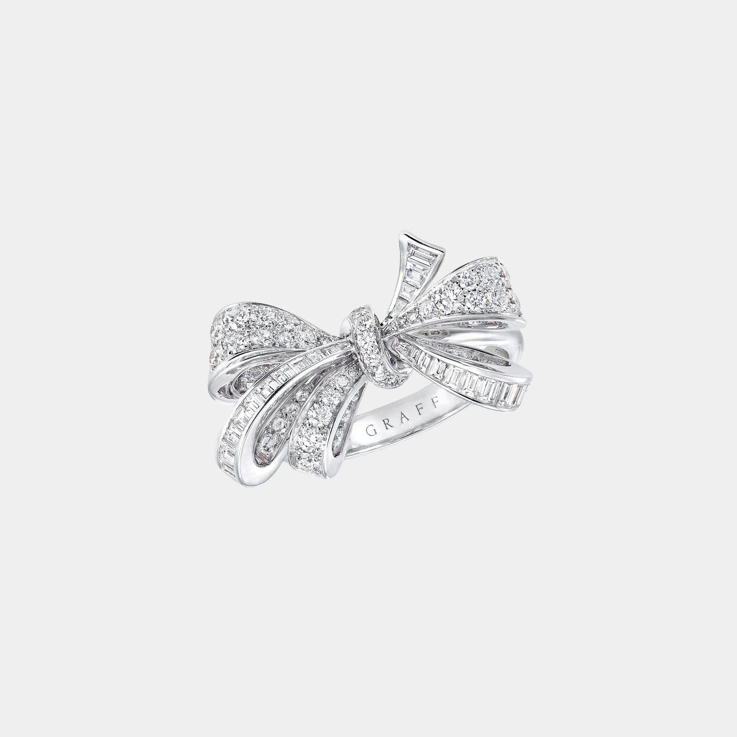 Graff Tildas Bow Classic Diamond Ring, Front