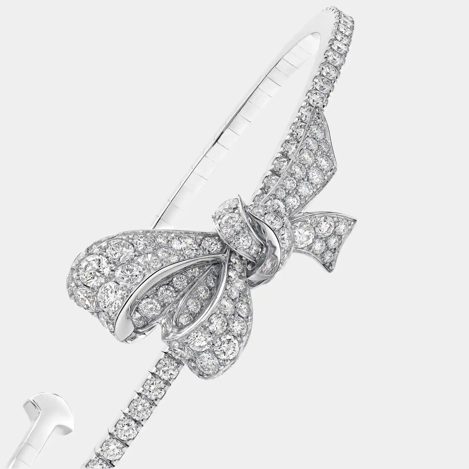 Graff Tildas Bow Diamond Bangle, Close