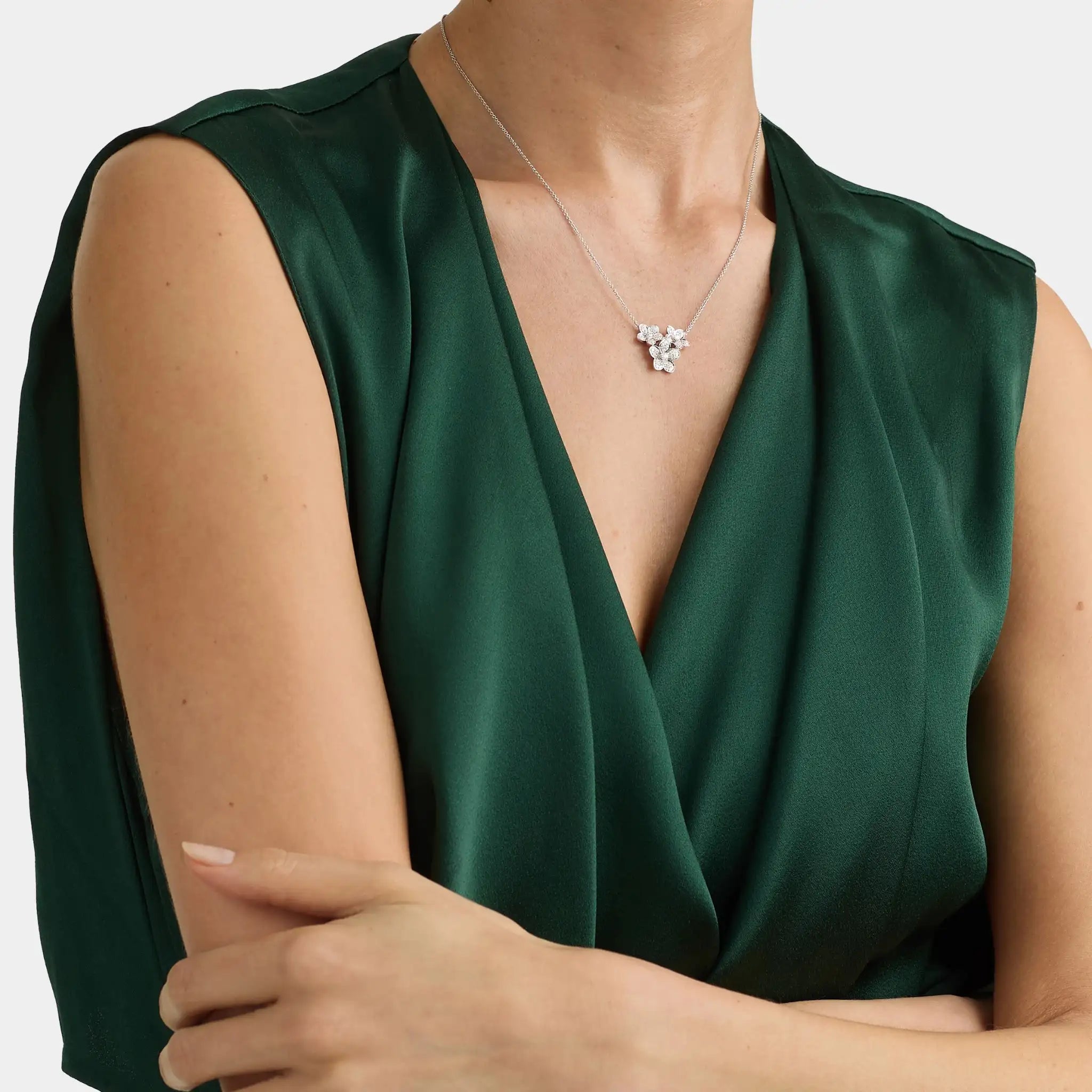 Graff Wild Flower Diamond Cluster Pendant, Model