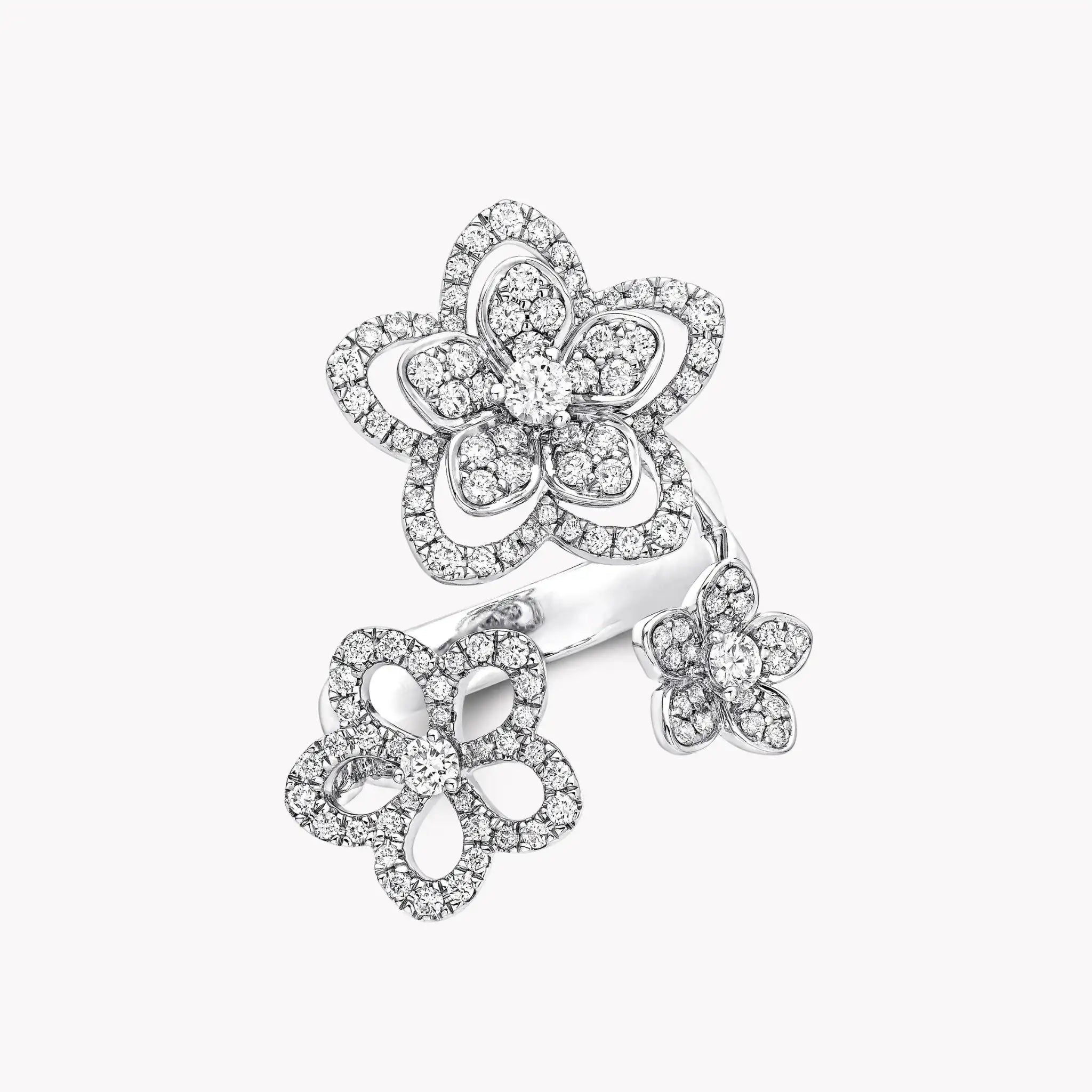 Graff Wild Flower Triple Diamond Ring, Top