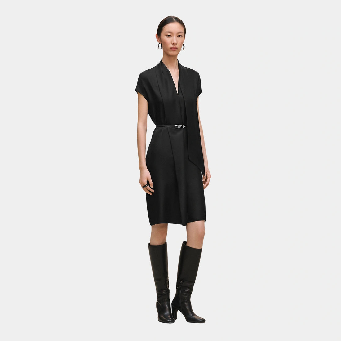 Hermes Ascot Collar Dress in Plain Silk Cavalry, Noir, Front