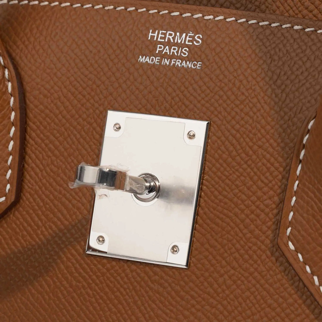 Hermes Birkin 30 Epsom Gold PHW، لقطة مقرّبة، الشعار