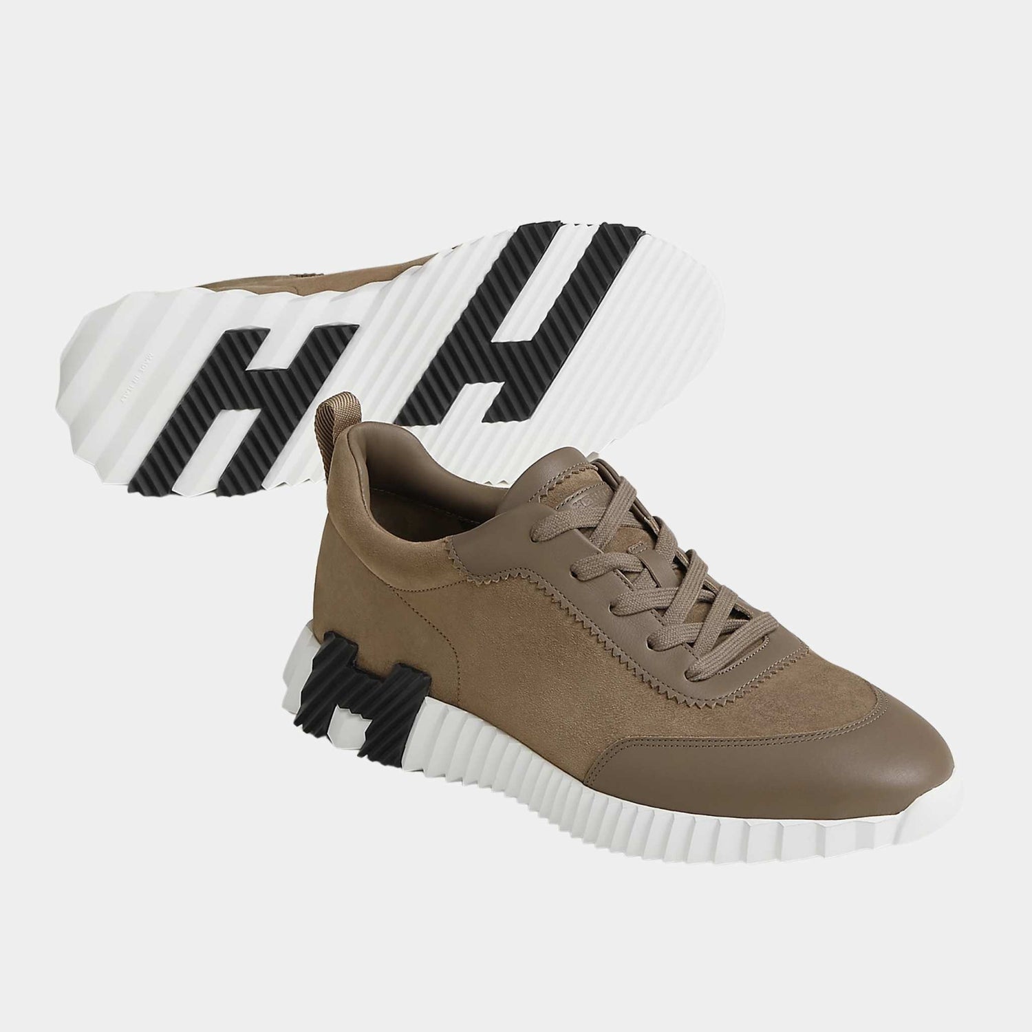 Hermes Bouncing Sneaker Suede andCalfskin Men, Etoupe, Front