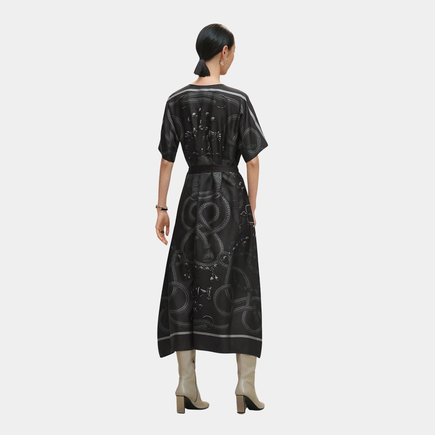 Hermes Caftan in Palefroi Remix Printed Silk, Gris Charbon, Back