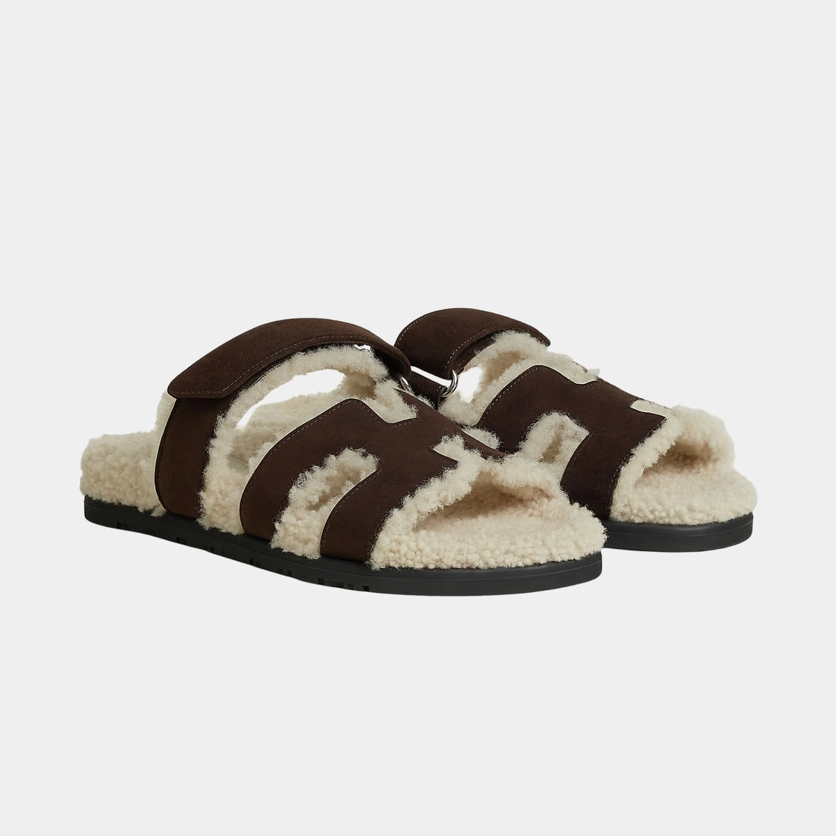 صندل Chypre من الجلد السويدي مع بطانة shearling للنساء