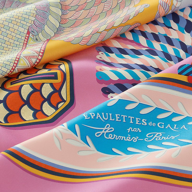 Hermes Epaulettes de Gala Double Face scarf 90, Close